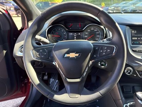 Used 2016 Chevrolet Cruze LT w/ Convenience Package FWD image 20