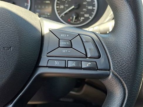 Used 2025 Nissan Sentra S FWD image 17