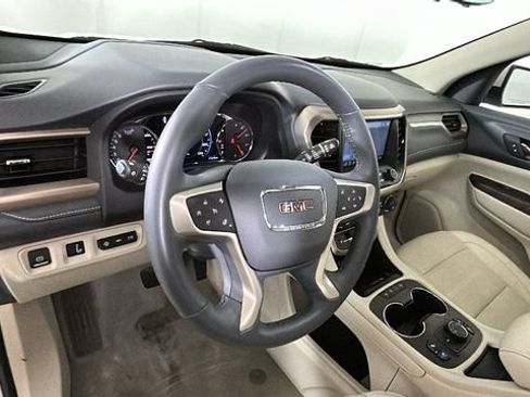 Used 2023 GMC Acadia Denali w/ Denali Ultimate Package AWD/4WD image 13