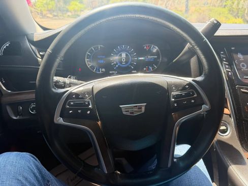 Used 2017 Cadillac Escalade Premium Luxury AWD/4WD image 24