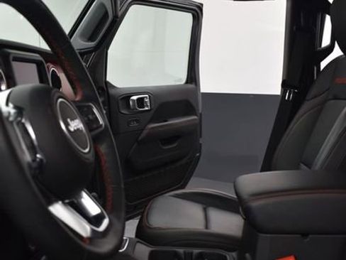 Used 2018 Jeep Wrangler Unlimited Rubicon image 9