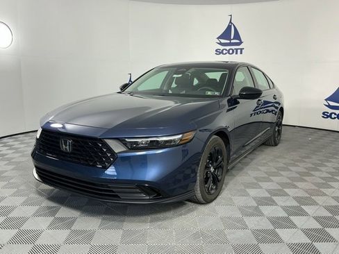 Used 2025 Honda Accord SE image 3