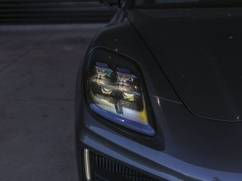 New 2026 Porsche Panamera 4 AWD/4WD image 11