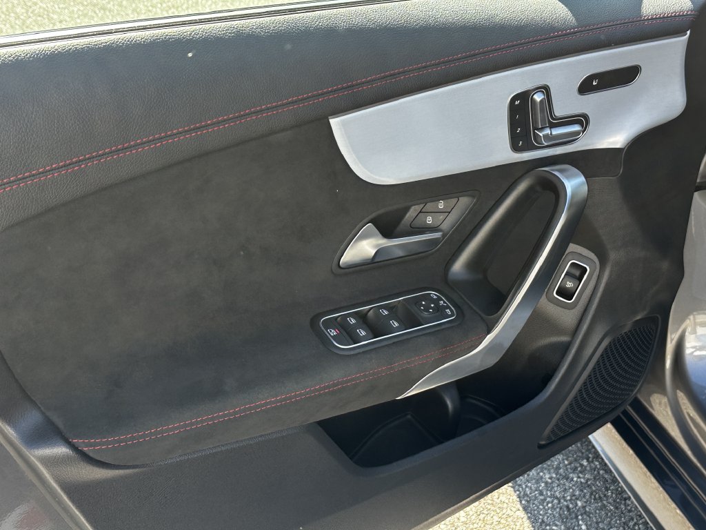 Certified 2023 Mercedes-Benz CLA 250 image 11
