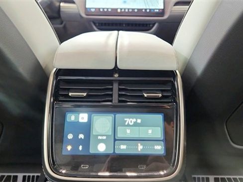 Used 2024 Rivian R1S Launch Edition image 55