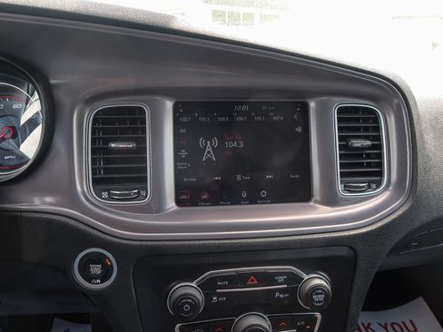 Used 2023 Dodge Charger SXT RWD image 28