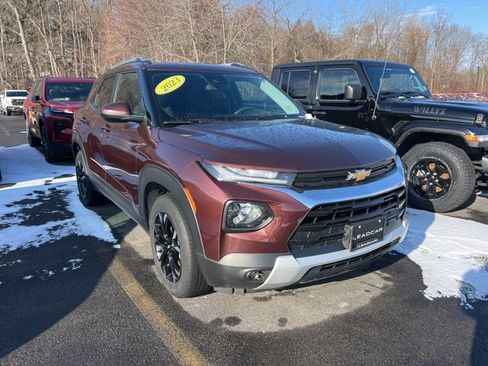 Used 2023 Chevrolet TrailBlazer LT image 3