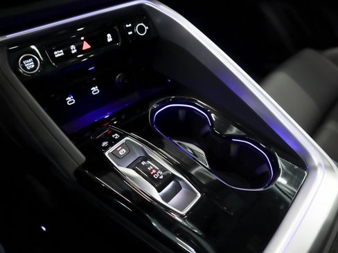 Certified 2025 Audi Q5 Prestige AWD/4WD image 22