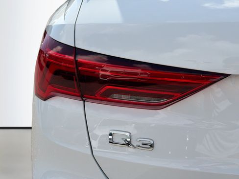 Used 2020 Audi Q3 2.0T Premium AWD/4WD image 10