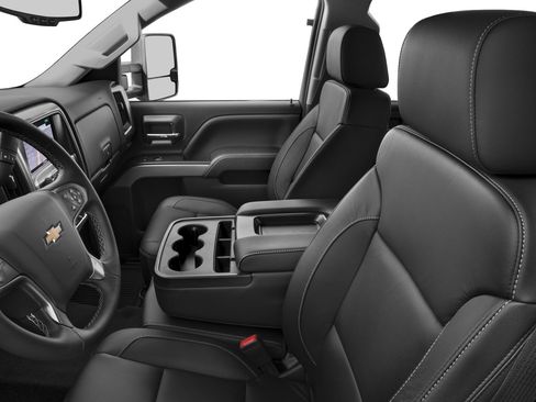 Used 2017 Chevrolet Silverado 2500 LT AWD/4WD image 50