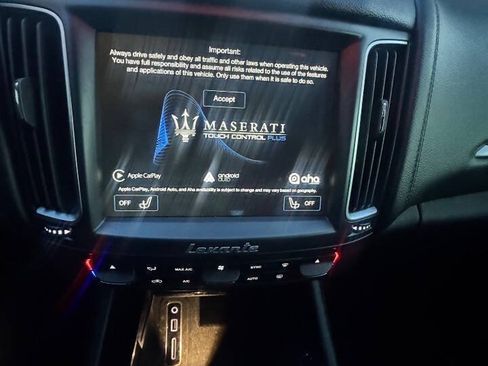 Used 2018 Maserati Levante S AWD/4WD image 14