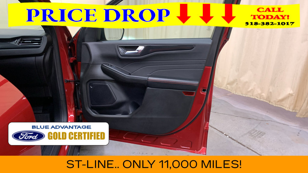 Certified 2024 Ford Escape ST-Line w/ Tech Pack #1 AWD/4WD image 11