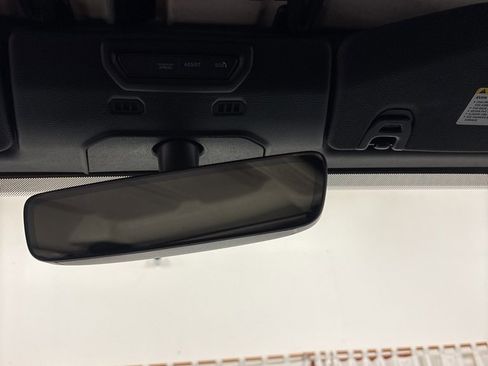 Used 2023 Jeep Wrangler Unlimited Sahara w/ Cold Weather Group image 15