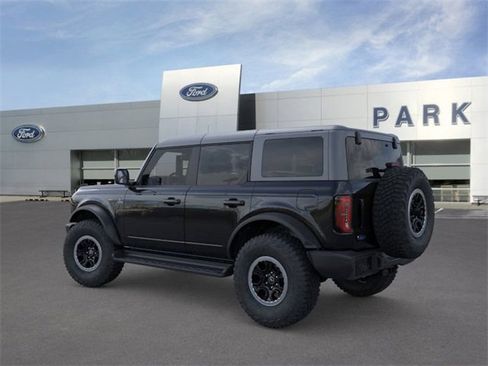 New 2025 Ford Bronco Outer Banks w/ Sasquatch Package image 4