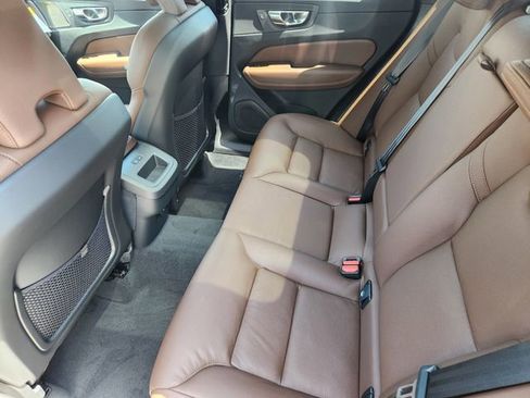 Certified 2025 Volvo XC60 B5 Plus w/ Climate Package image 10