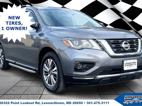 Used 2020 Nissan Pathfinder S image 1