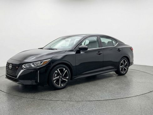 Used 2025 Nissan Sentra SV FWD image 3