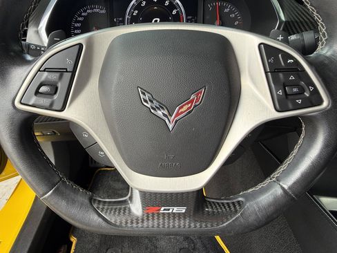 Used 2015 Chevrolet Corvette Z06 w/ Z07 Performance Package RWD image 20