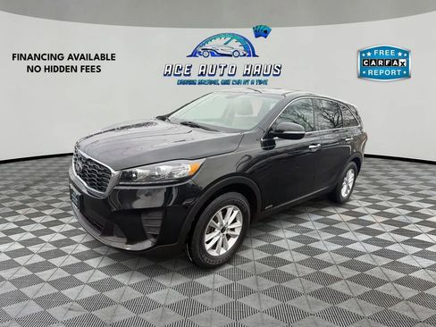 Used 2019 Kia Sorento LX image 3