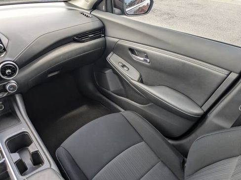 Used 2022 Nissan Sentra SV FWD image 18