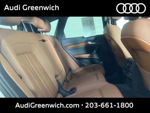 Used 2023 Audi Q5 2.0T Premium w/ Convenience Package AWD/4WD image 16
