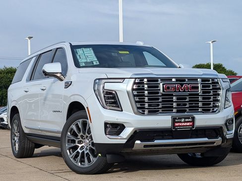 New 2026 GMC Yukon XL Denali w/ Denali Reserve Package AWD/4WD image 2