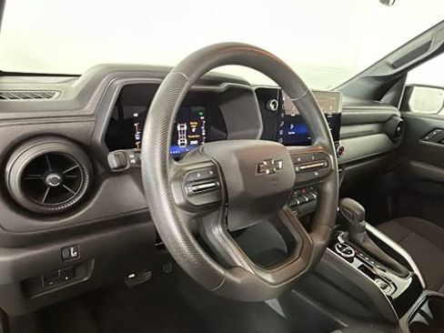 Used 2023 Chevrolet Colorado Trail Boss w/ Technology Package AWD/4WD image 13