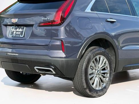 Certified 2025 Cadillac XT4 Premium Luxury FWD image 17