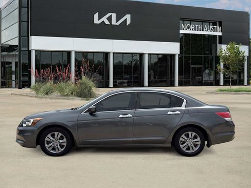 Used 2011 Honda Accord LX-P image 8
