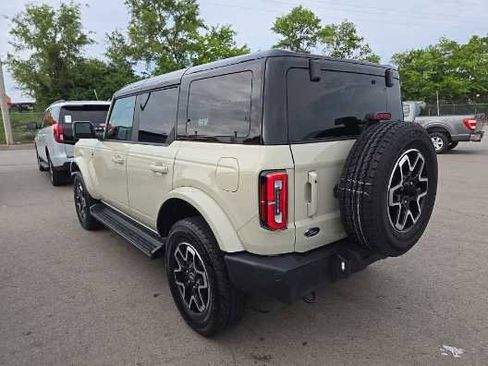 Used 2025 Ford Bronco Outer Banks AWD/4WD image 5