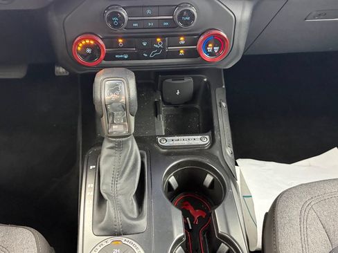 Used 2025 Ford Bronco 4-Door AWD/4WD image 40