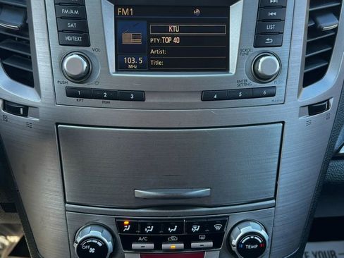 Used 2014 Subaru Outback 2.5i Premium AWD/4WD image 16