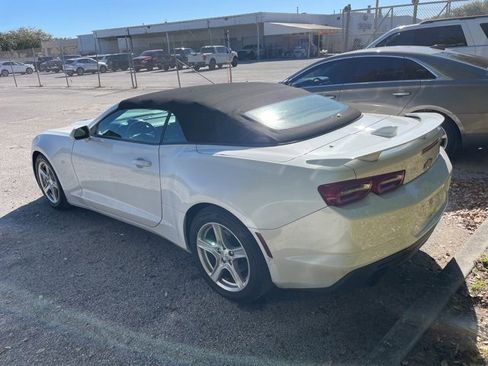 Used 2020 Chevrolet Camaro LT image 4