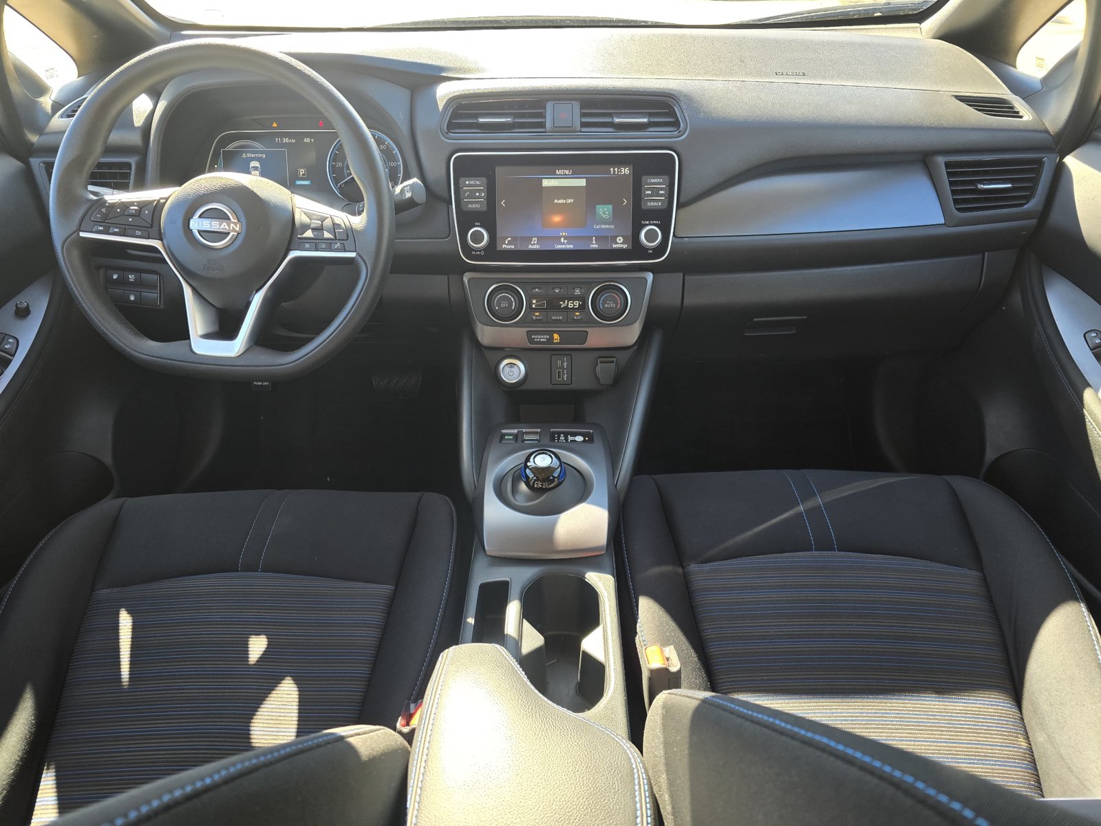 Used 2025 Nissan Leaf S FWD image 27