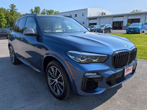 Used 2020 BMW X5 M50i w/ Premium Package AWD/4WD image 4