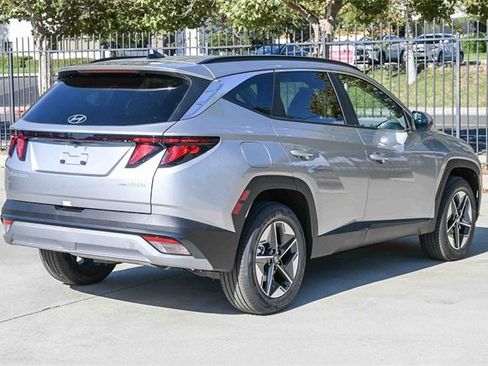 New 2025 Hyundai Tucson SEL image 4
