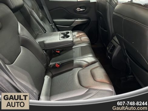 Used 2021 Jeep Cherokee Latitude Lux w/ Sun & Sound Group image 19