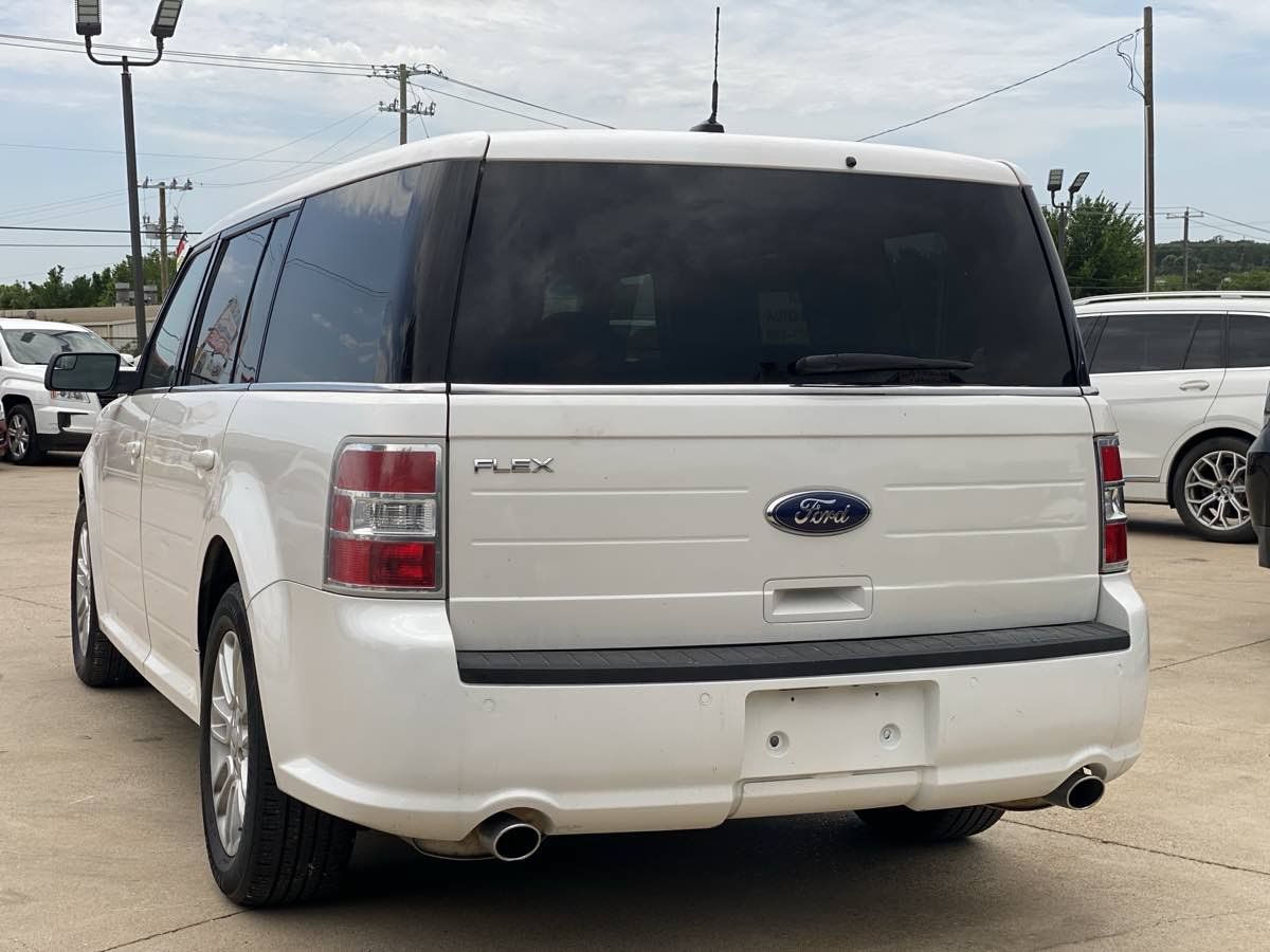 Used 2014 Ford Flex SEL FWD image 8