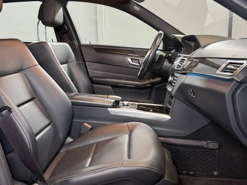 Used 2014 Mercedes-Benz E 350 Sedan image 6