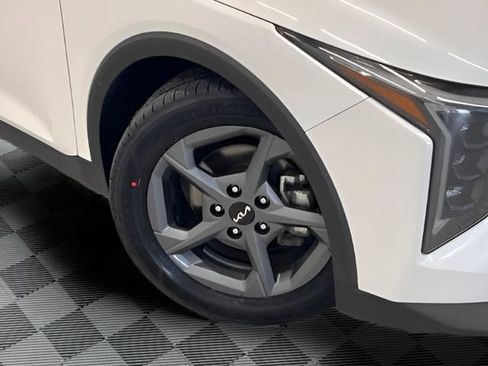 Used 2025 Kia K4 FWD image 26
