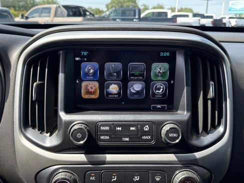 Used 2018 Chevrolet Colorado ZR2 AWD/4WD image 18