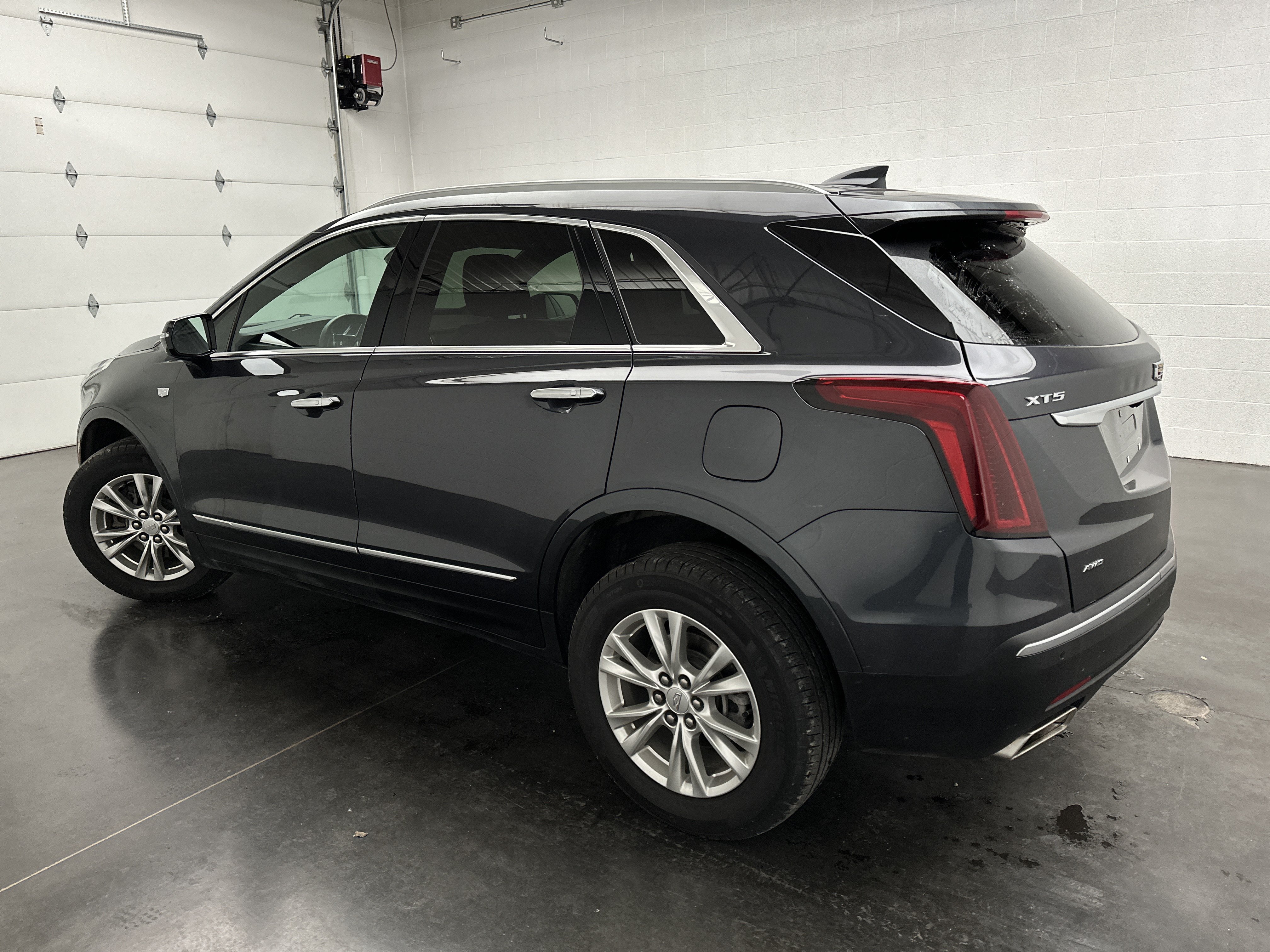 Used 2023 Cadillac XT5 Luxury AWD/4WD image 7