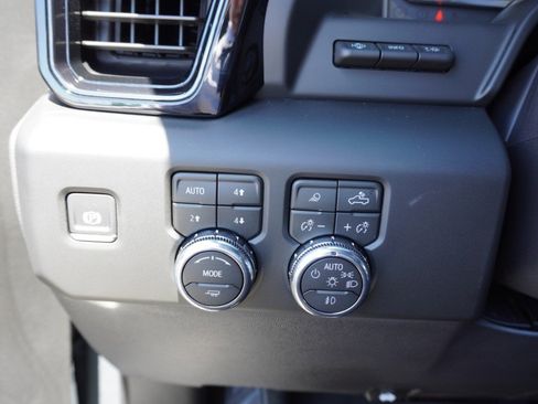 Used 2026 GMC Sierra 1500 AT4 w/ AT4 Premium Package AWD/4WD image 23