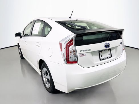 Used 2014 Toyota Prius Two image 8
