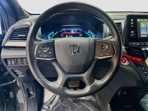 Used 2024 Honda Odyssey Sport image 11