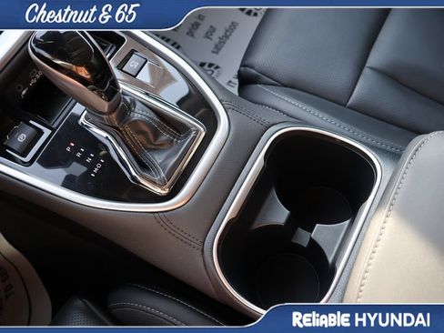 Used 2024 Subaru Outback Touring XT AWD/4WD image 39