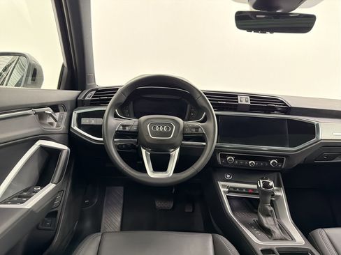 Used 2025 Audi Q3 2.0T Premium w/ Convenience Package AWD/4WD image 25