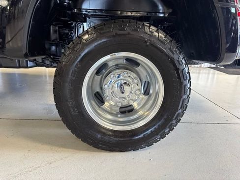 Used 2022 Ford F350 XL w/ Power Equipment Group AWD/4WD image 39