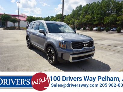 Used 2024 Kia Telluride S w/ S Sunroof Package