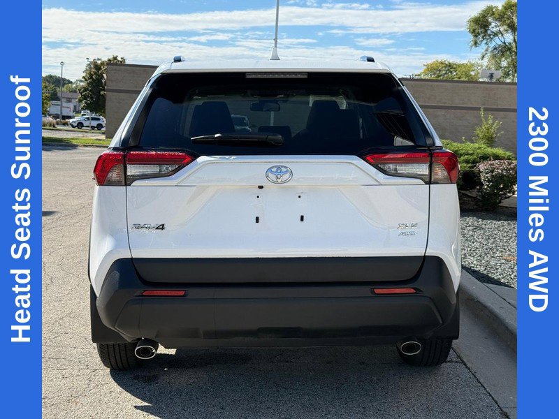 Used 2024 Toyota RAV4 XLE w/ Convenience Package AWD/4WD image 4